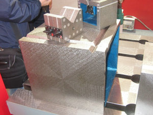 滿足行業需求的鑄鐵彎板